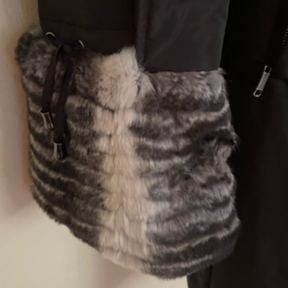 Winter coat with real fur - Picture 12 of 17